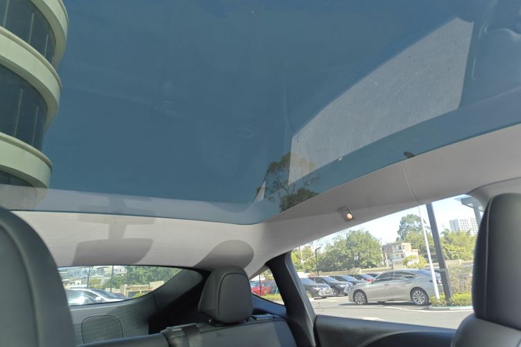 特斯拉 Model Y 2022款 改款 后轮驱动版中控内饰22