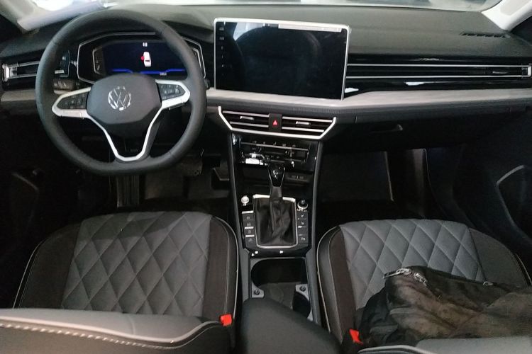 大众 速腾 2025款 300TSI DSG卓越版中控内饰16