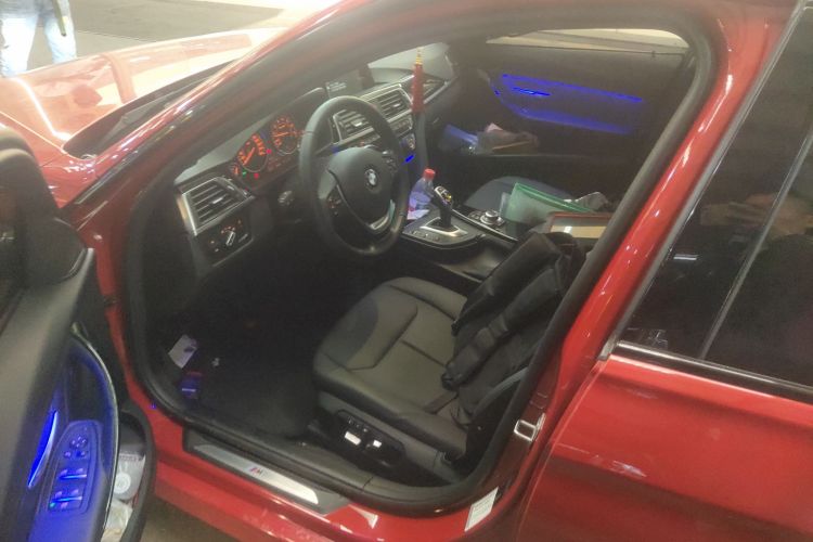 宝马3系 2017款 320Li M运动型局部细节19