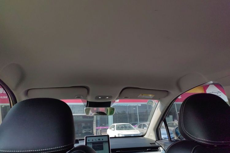 哪吒汽车 哪吒AYA 2023款 318 Lite中控内饰22