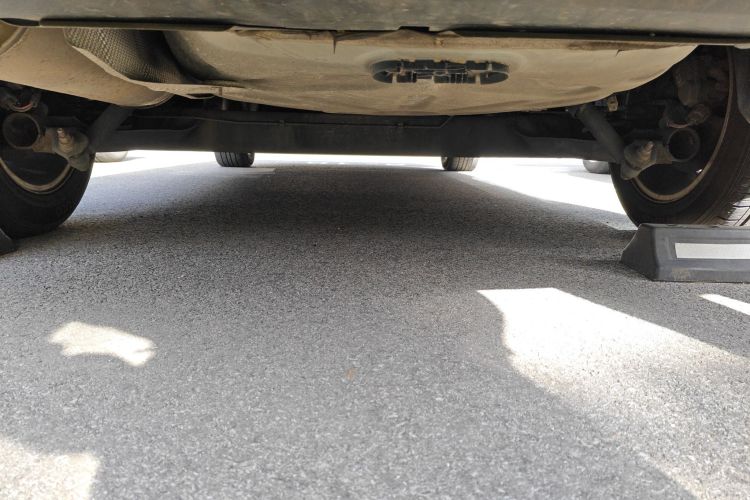 雷诺 风朗 2013款 2.0L 时尚版局部细节9009