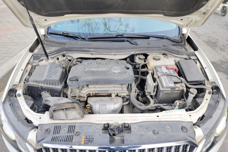 别克 英朗 2015款 15N 手动精英型局部细节24