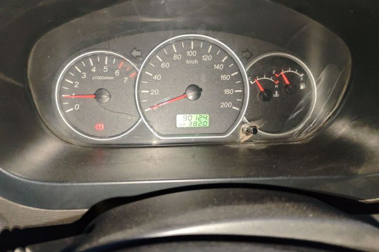 五菱汽车 五菱宏光 2015款 1.5L S 基本型国V中控内饰15