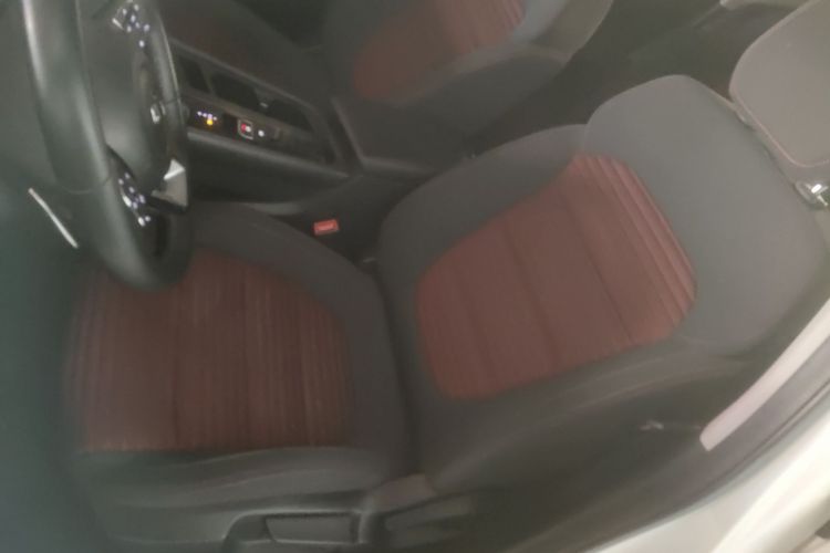 名爵 MG6 2020款 1.5T 自动领潮风尚版中控内饰19