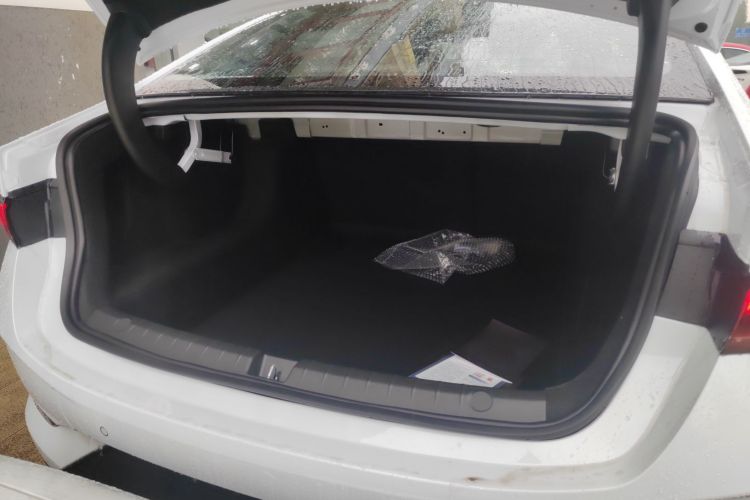 比亚迪 秦PLUS 2025款 DM-i 智驾版 55KM领先型机舱底盘23