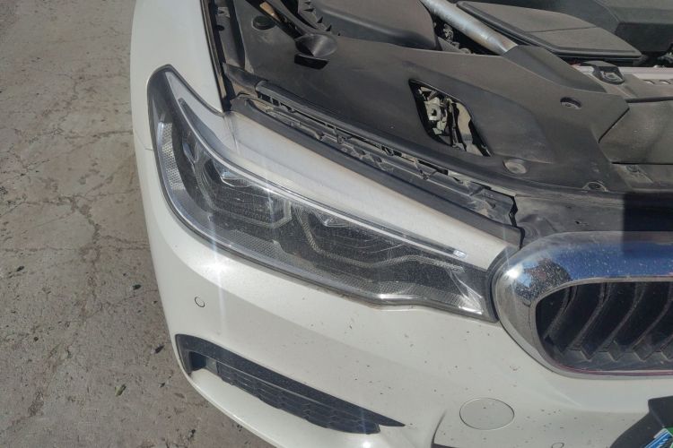 宝马5系 2020款 530Li 尊享型 M运动套装车身外观6006