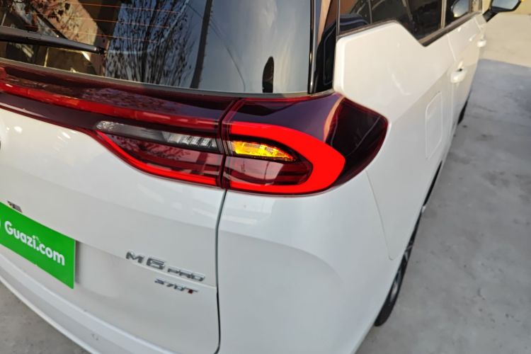 广汽传祺 传祺M6 2023款 PRO 270T DCT豪华版车身外观9