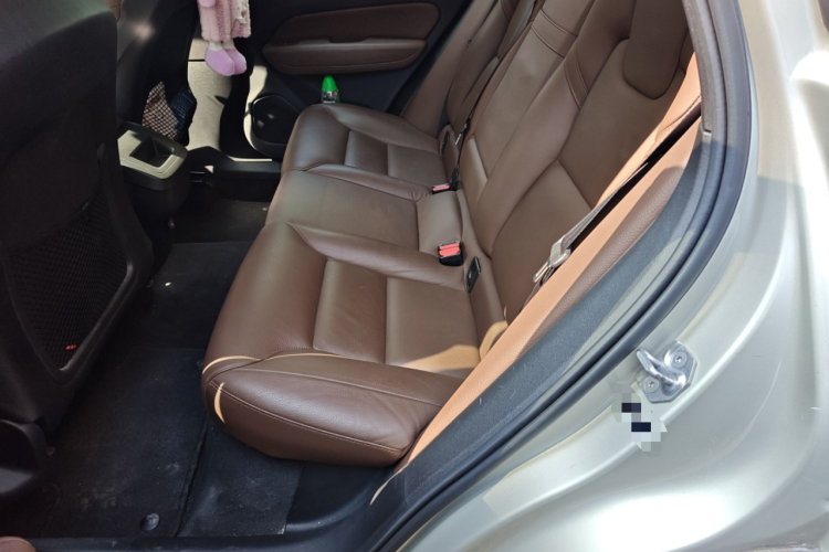 沃尔沃XC60 2020款 T5 四驱智逸豪华版中控内饰7004