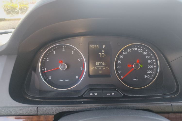 大众 朗逸 2013款 改款经典 1.6L 自动舒适版中控内饰14