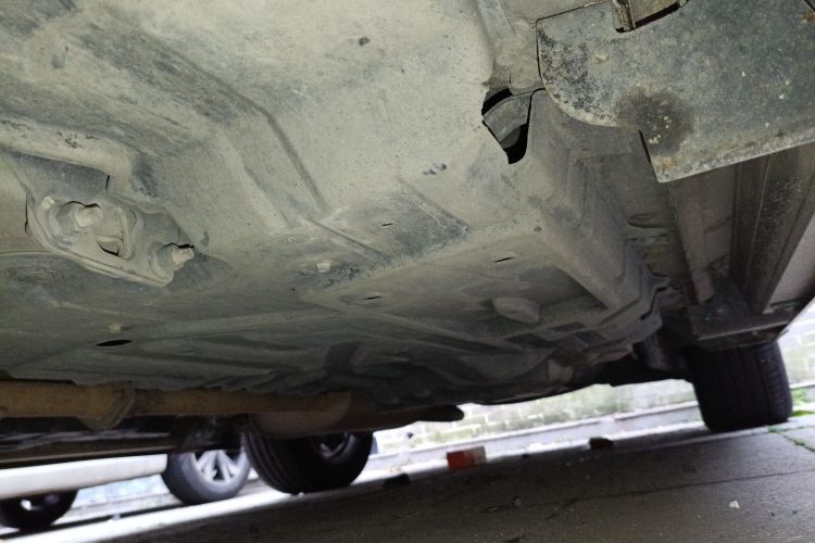 丰田 汉兰达 2018款 2.0T 四驱豪华版 7座 国V局部细节9004