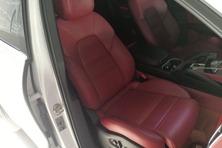 保时捷 Cayenne新能源 2023款 Cayenne E-Hybrid 2.0T局部细节41