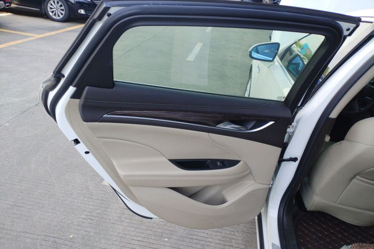 别克 君越 2016款 改款 20T 领先型中控内饰49