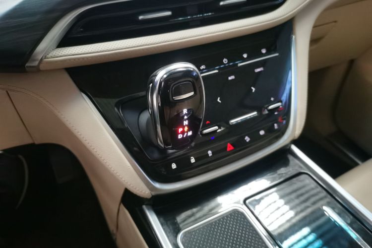 别克GL8 2023款 ES陆尊 尊享型中控内饰18