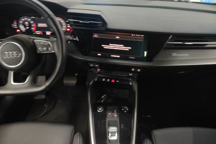 奥迪A3 2022款 A3L Limousine 35 TFSI 时尚运动型局部细节16