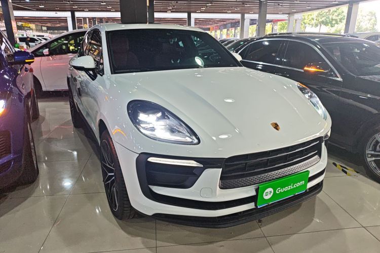 保时捷 2024款 Macan 2.0T车身外观3