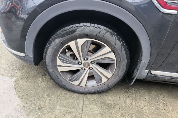 红旗HS5 2019款 2.0T 智联旗享版车身外观6007