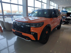 福特 探险者 2024款 2.3T EcoBoost 昆仑巅峰版 7座