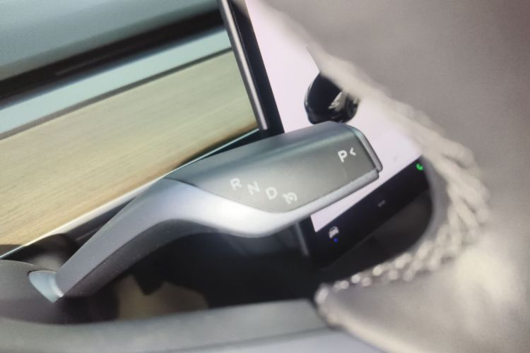 特斯拉 Model 3 2021款 标准续航后驱升级版中控内饰18