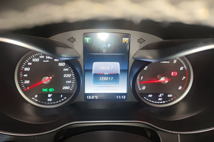 奔驰GLC 2016款 GLC 260 4MATIC 动感型中控内饰14