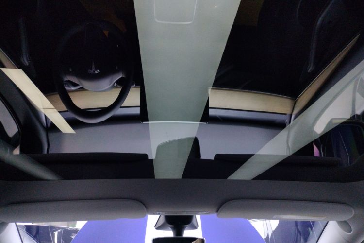 特斯拉 Model Y 2022款 长续航全轮驱动版局部细节22