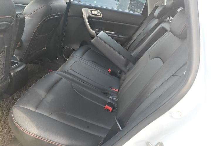 哈弗H6 2016款 升级版 1.5T 自动两驱精英型中控内饰7004