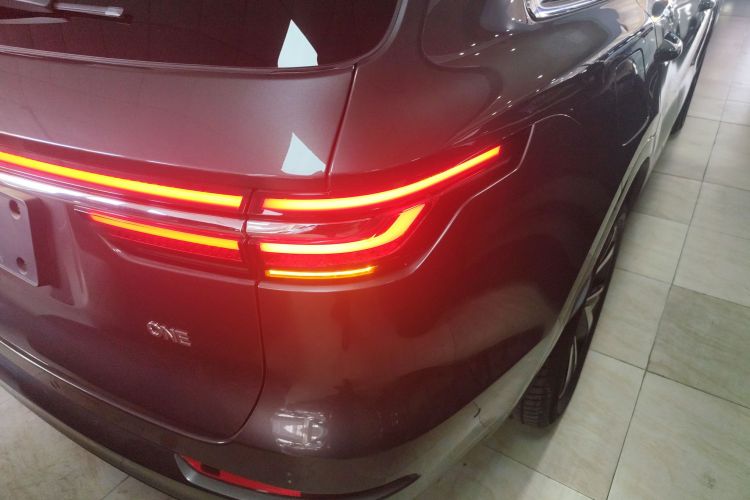 理想汽车 理想ONE 2021款 增程6座版车身外观9