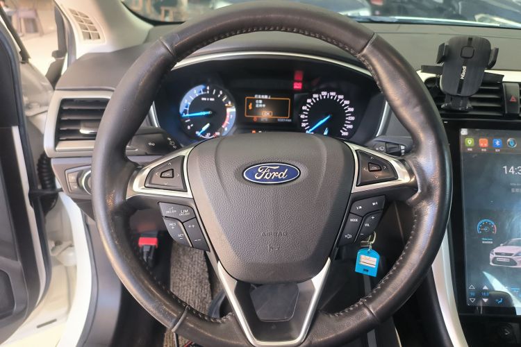 福特 蒙迪欧 2013款 1.5L GTDi180时尚型局部细节13