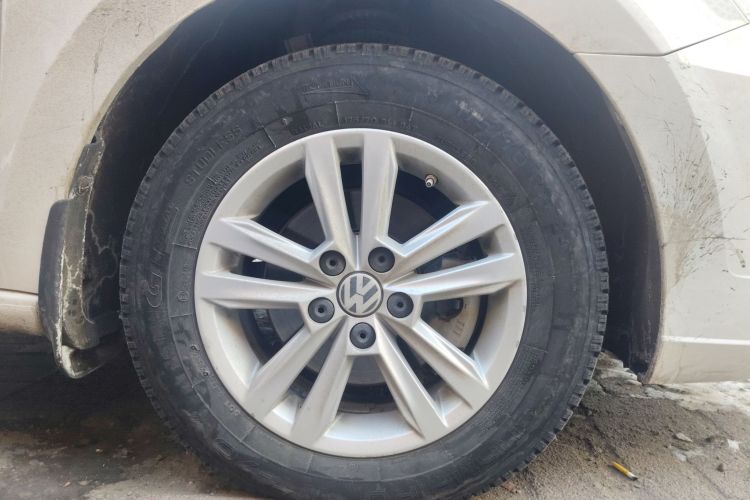 大众 捷达 2017款 1.4L 手动时尚型车身外观10