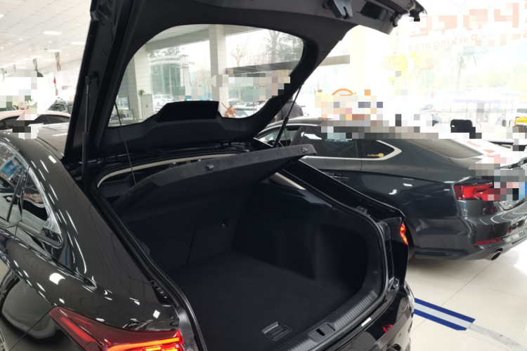 奔腾B70 2025款 龙耀版 1.5T 欢享型机舱底盘23