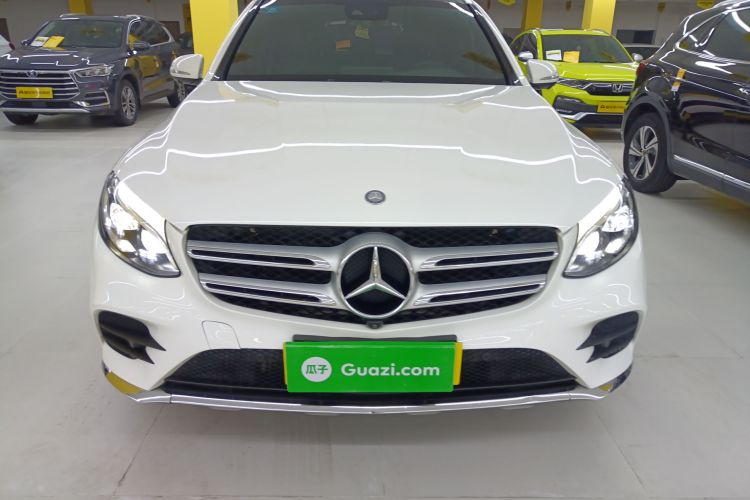 奔驰GLC 2017款 GLC 300 4MATIC 动感型车身外观2