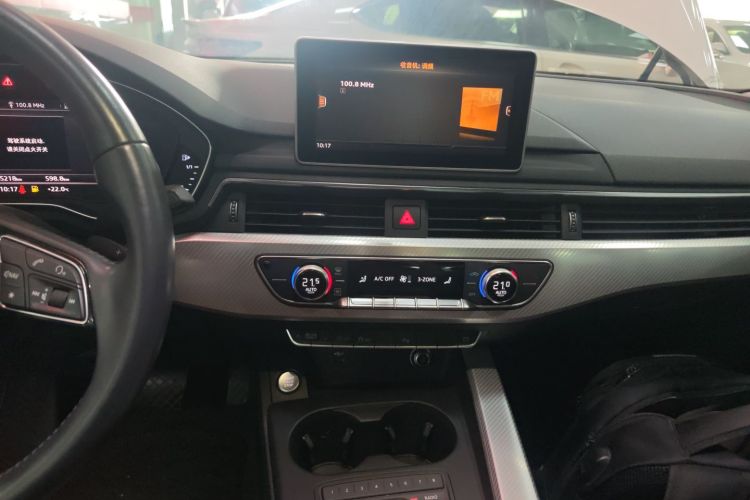 奥迪A4L 2018款 30周年年型 40 TFSI 时尚型局部细节16