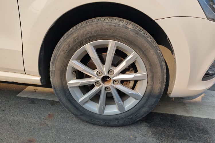 大众 Polo 2014款 1.6L 自动豪华版车身外观10