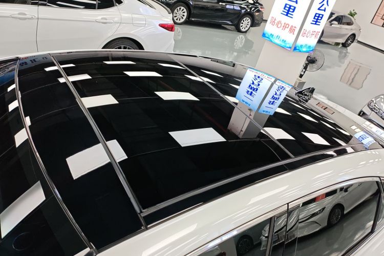 丰田 亚洲龙 2023款 双擎 2.5L XLE尊贵版局部细节57