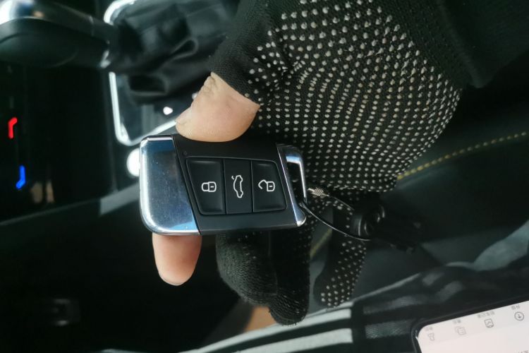 一汽-大众CC 2024款 380TSI 夺目版中控内饰7001