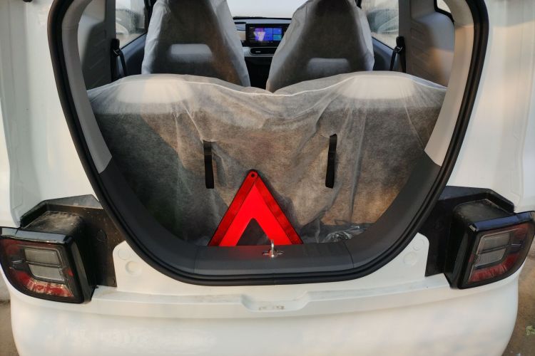 吉利银河 熊猫 2025款 210km 元气熊机舱底盘23