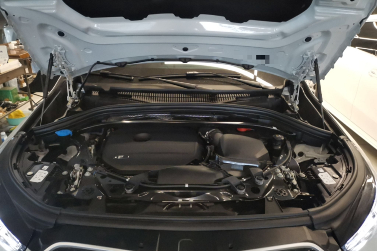 宝马X1 2023款 sDrive25Li M运动套装机舱底盘24