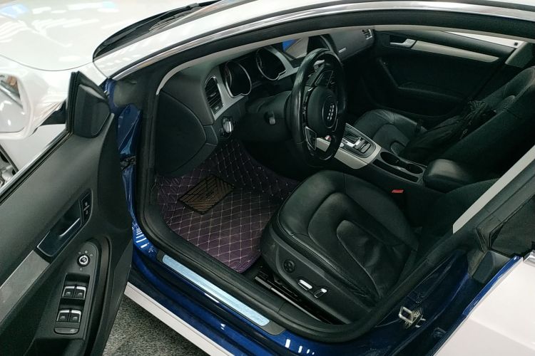 奥迪A5 2016款 Sportback 45 TFSI中控内饰19