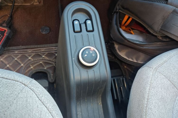 五菱汽车 宏光MINIEV 2021款 马卡龙时尚款 磷酸铁锂中控内饰18