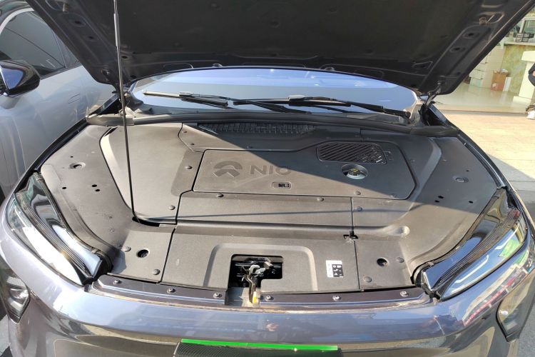 蔚来ES7 2022款 75kWh机舱底盘24