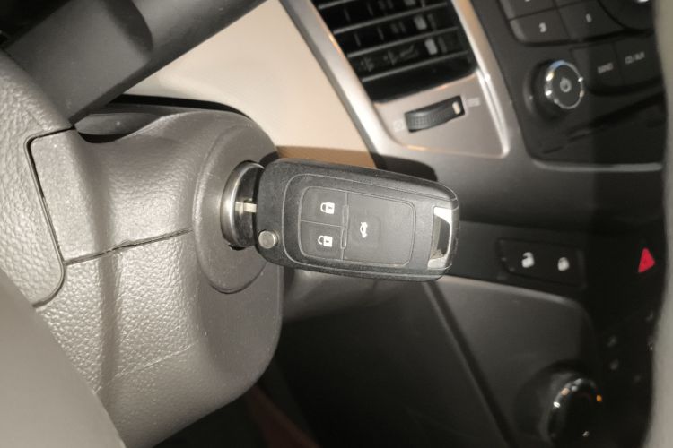 雪佛兰 科鲁兹 2015款 1.5L 经典 SE AT中控内饰11