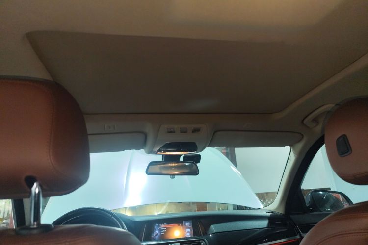 宝马5系 2014款 520Li 典雅型中控内饰22