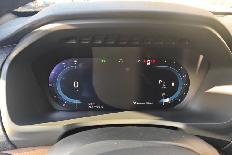 沃尔沃XC90 2024款 B6 智逸豪华版 7座中控内饰14