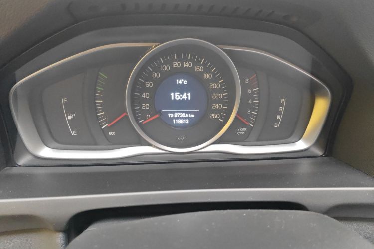 沃尔沃S60 2018款 S60L T3 智进进取版中控内饰15