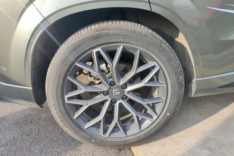 长安UNI-Z新能源 2024款 蓝鲸智电iDD 125km 卓越型车身外观6008