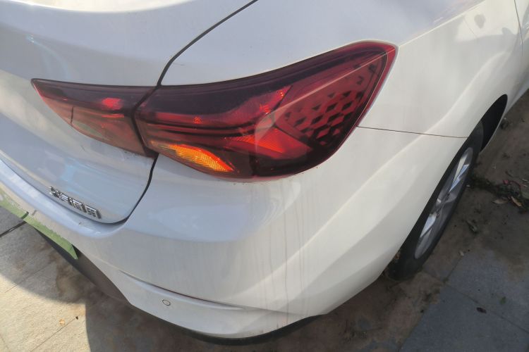 雪佛兰 科沃兹 2022款 325T 自动欣悦版车身外观9