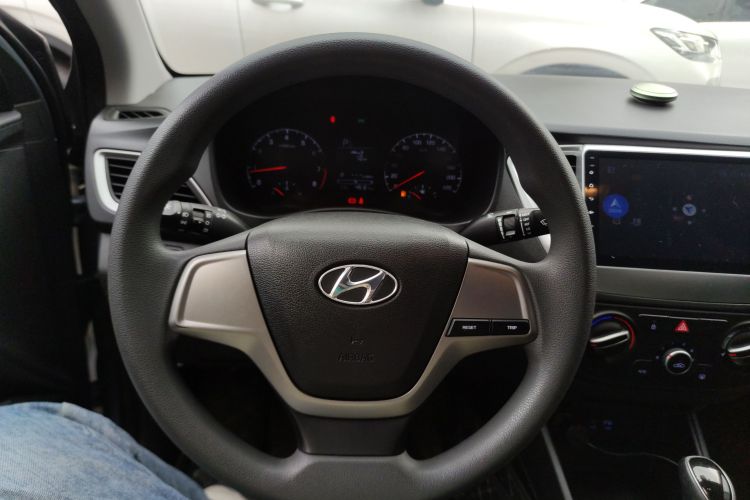 现代 悦纳 2016款 1.4L 自动炫酷版GLS局部细节13