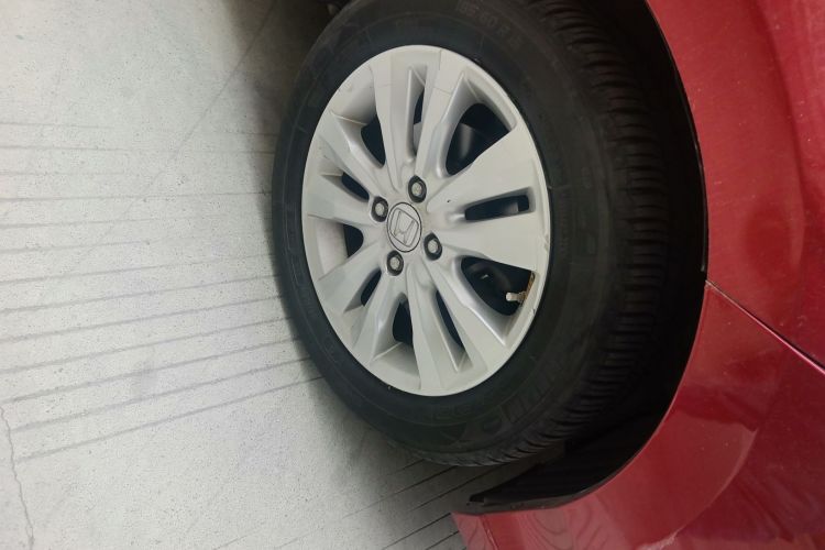 本田 锋范经典 2014款 风尚 1.5L 自动精英版车身外观10