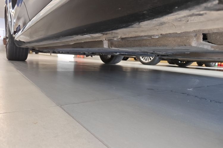 红旗H5 2024款 2.0T 自动智联旗畅版局部细节9002