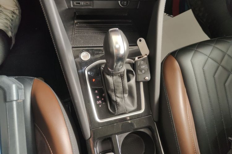 捷达VS7 2024款 280TSI 自动旗舰版中控内饰18