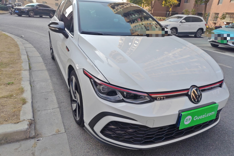 大众 高尔夫GTI 2023款 380TSI DSG GTI车身外观8